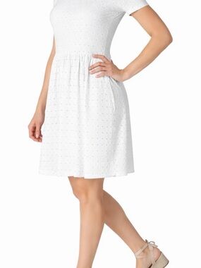 Signature by Robbie Bee 2X
White Eyelet Dress Cottagecore
Fit Flare Coquette